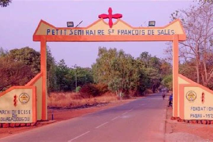 13 escort profiles in Pabre, Burkina Faso. Browse companions, services, rates and book online. Incall and outcall available.