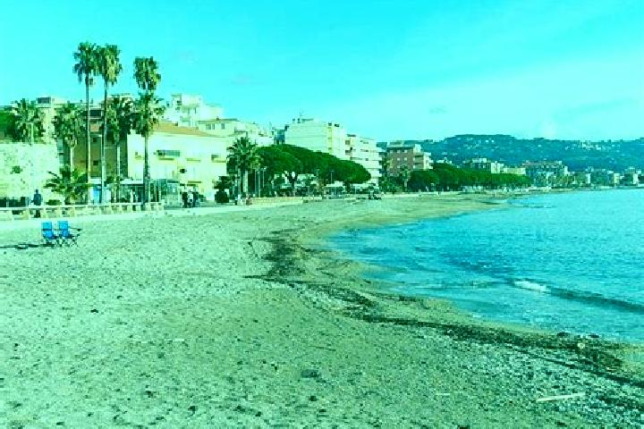 13 escort profiles in San Bartolomeo al Mare, Italy. Browse companions, services, rates and book online. Incall and outcall available.