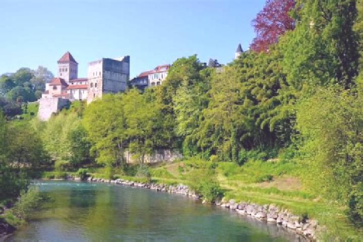 13 escort profiles in Sauveterre-de-Guyenne, France. Browse companions, services, rates and book online. Incall and outcall available.