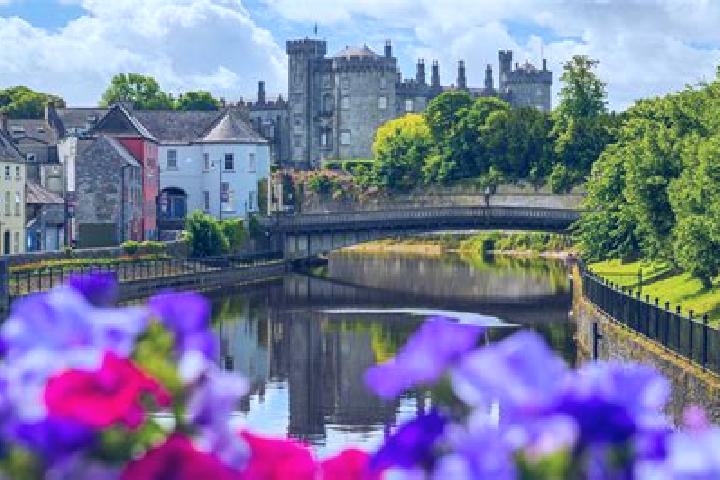 13 escort profiles in Thomastown, Ireland. Browse companions, services, rates and book online. Incall and outcall available.