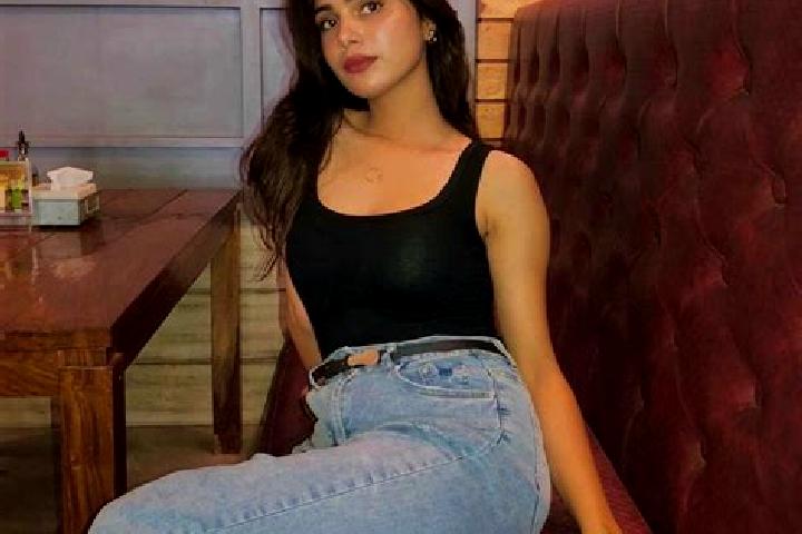 13 escort profiles in Vellakkovil, India. Browse companions, services, rates and book online. Incall and outcall available.