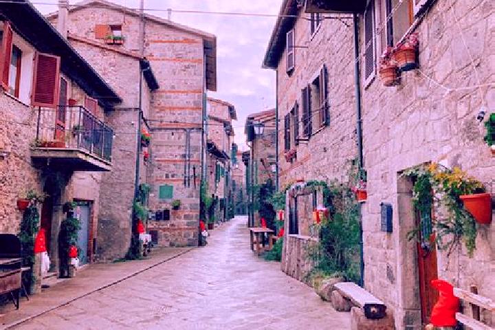 14 escort profiles in Abbadia Alpina, Italy. Browse companions, services, rates and book online. Incall and outcall available.