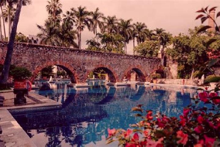 14 escort profiles in Atecucario de la Constitucion (Atecuario), Mexico. Browse companions, services, rates and book online. Incall and outcall available.