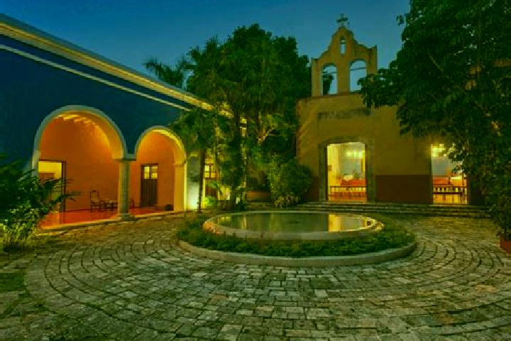 14 escort profiles in Cholul, Mexico. Browse companions, services, rates and book online. Incall and outcall available.