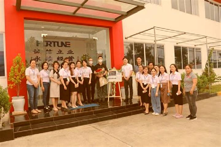 14 escort profiles in Chunhe, China. Browse companions, services, rates and book online. Incall and outcall available.