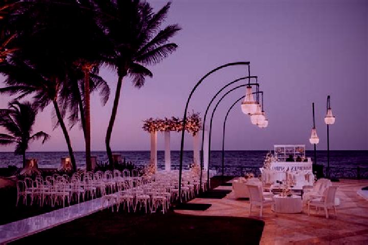 14 escort profiles in Dolores la Joya (La Joya), Mexico. Browse companions, services, rates and book online. Incall and outcall available.