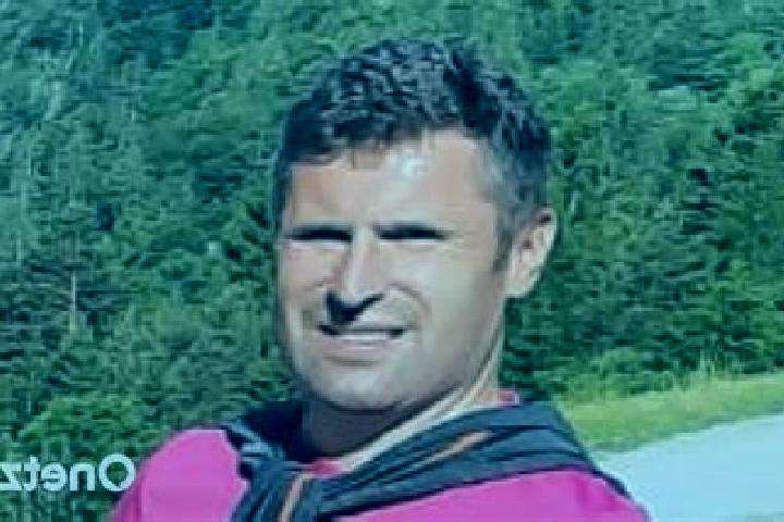 14 escort profiles in Hahnbach, Germany. Browse companions, services, rates and book online. Incall and outcall available.