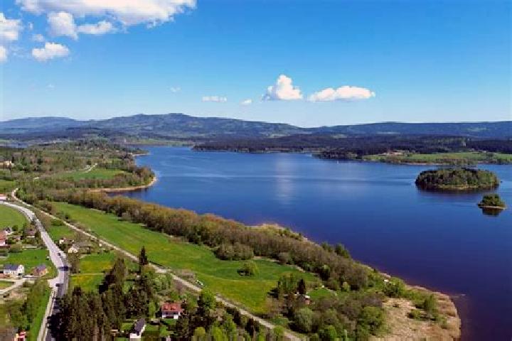 14 escort profiles in Lipno, Czech Republic. Browse companions, services, rates and book online. Incall and outcall available.