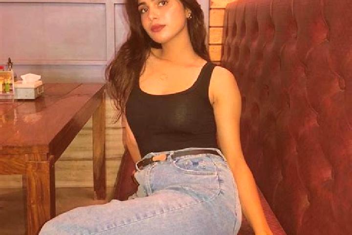 14 escort profiles in Naranapuram, India. Browse companions, services, rates and book online. Incall and outcall available.
