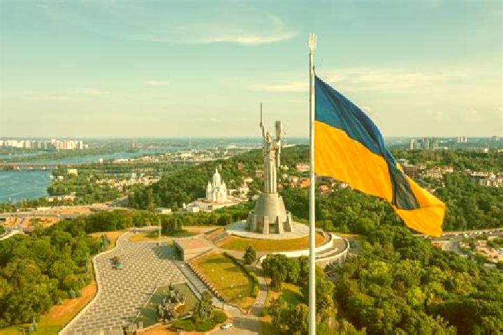 14 escort profiles in Nevetlenfolu, Ukraine. Browse companions, services, rates and book online. Incall and outcall available.