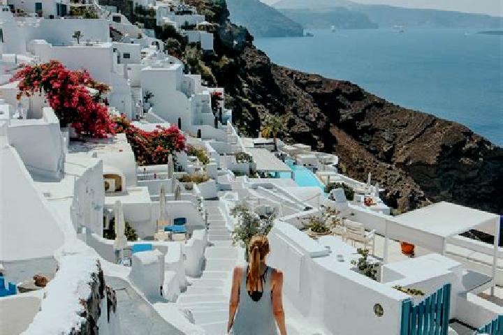 14 escort profiles in Oia, Greece. Browse companions, services, rates and book online. Incall and outcall available.
