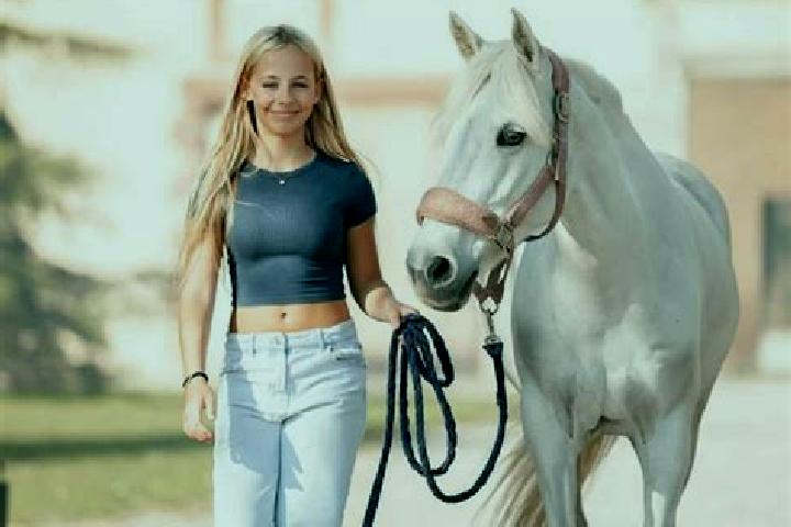 14 escort profiles in Santa Giuletta, Italy. Browse companions, services, rates and book online. Incall and outcall available.
