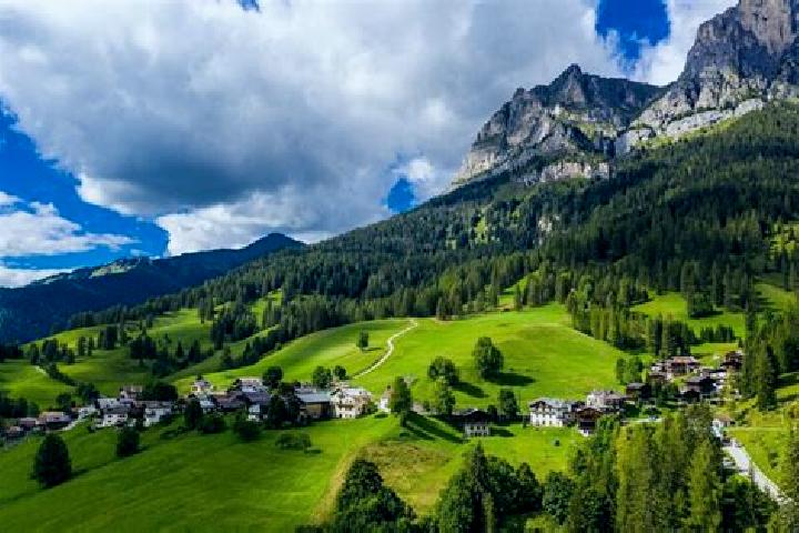 14 escort profiles in Vallada Agordina, Italy. Browse companions, services, rates and book online. Incall and outcall available.