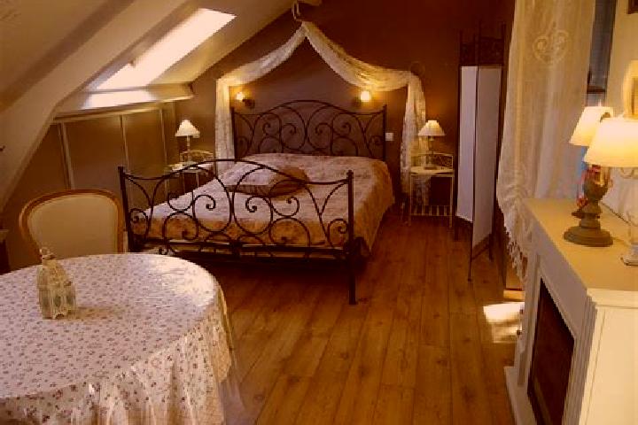 14 escort profiles in Vellereille-les-Brayeux, Belgium. Browse companions, services, rates and book online. Incall and outcall available.