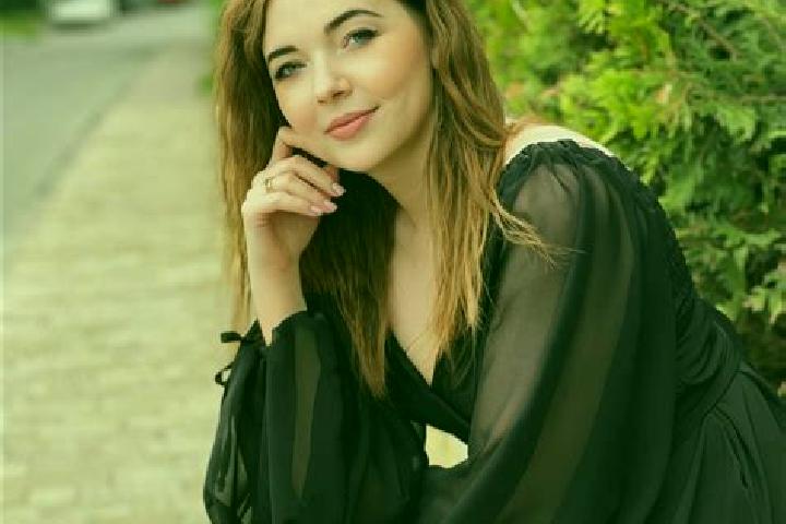 14 escort profiles in Verkhovyna, Ukraine. Browse companions, services, rates and book online. Incall and outcall available.