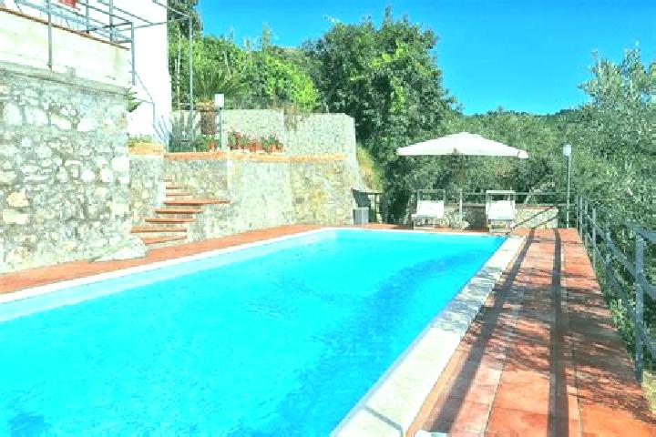 15 escort profiles in Arola, Italy. Browse companions, services, rates and book online. Incall and outcall available.