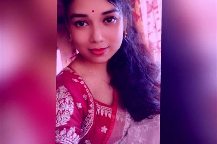 15 escort profiles in Baruipur, India. Browse companions, services, rates and book online. Incall and outcall available.