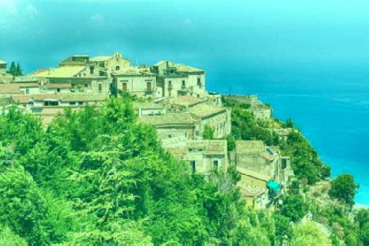 15 escort profiles in Casole Bruzio, Italy. Browse companions, services, rates and book online. Incall and outcall available.