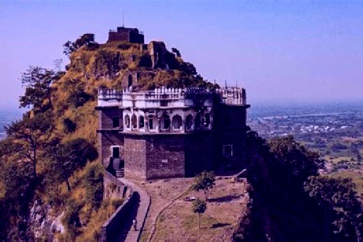 15 escort profiles in Daulatabad, India. Browse companions, services, rates and book online. Incall and outcall available.
