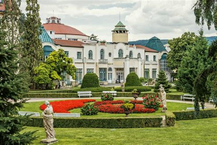 15 escort profiles in Furth im Wald, Germany. Browse companions, services, rates and book online. Incall and outcall available.