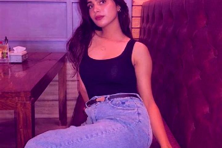 15 escort profiles in Mavitayi, India. Browse companions, services, rates and book online. Incall and outcall available.