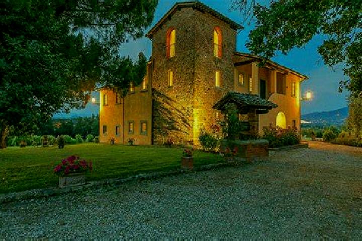 15 escort profiles in Monte San Savino, Italy. Browse companions, services, rates and book online. Incall and outcall available.