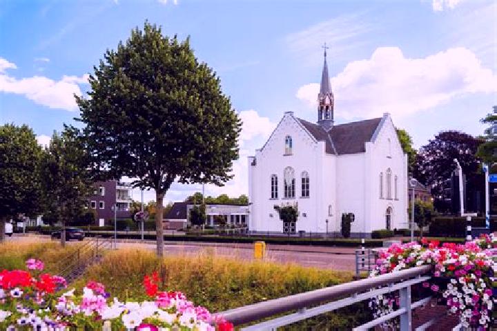 15 escort profiles in Nieuw-Lotbroek, Netherlands. Browse companions, services, rates and book online. Incall and outcall available.
