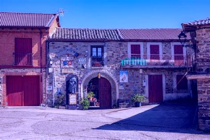 15 escort profiles in Valverde del Camino, Spain. Browse companions, services, rates and book online. Incall and outcall available.