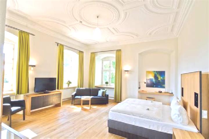 6 escort profiles in Allmannshofen, Germany. Browse companions, services, rates and book online. Incall and outcall available.