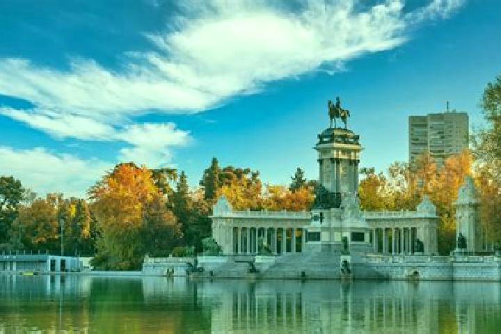 6 escort profiles in Buen Retiro (El Retiro), Mexico. Browse companions, services, rates and book online. Incall and outcall available.