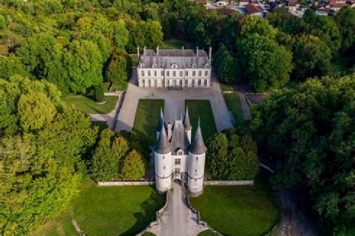 6 escort profiles in Dampierre-sur-le-Doubs, France. Browse companions, services, rates and book online. Incall and outcall available.