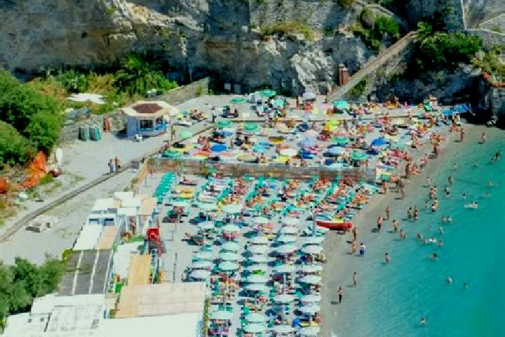 6 escort profiles in Erchie, Italy. Browse companions, services, rates and book online. Incall and outcall available.