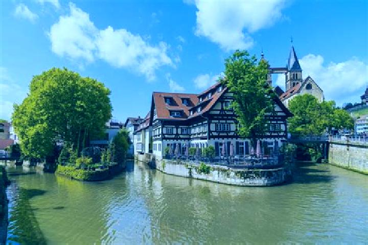 6 escort profiles in Esslingen, Germany. Browse companions, services, rates and book online. Incall and outcall available.