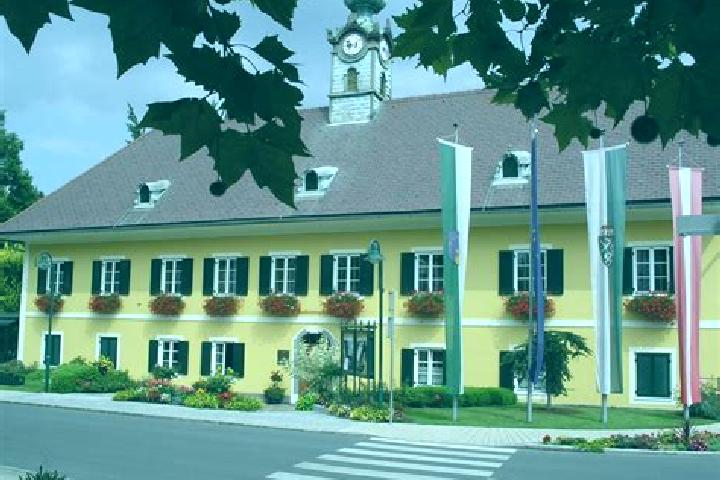 6 escort profiles in Freidorf an der Lassnitz, Austria. Browse companions, services, rates and book online. Incall and outcall available.