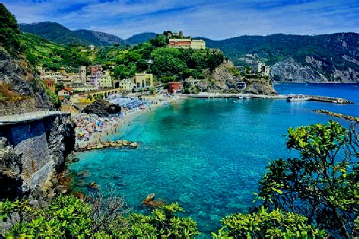 6 escort profiles in Monterosso, Italy. Browse companions, services, rates and book online. Incall and outcall available.