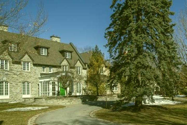 6 escort profiles in Rockcliffe Park, Canada. Browse companions, services, rates and book online. Incall and outcall available.