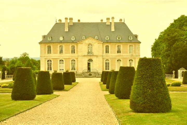 6 escort profiles in Sainte-Aulde, France. Browse companions, services, rates and book online. Incall and outcall available.