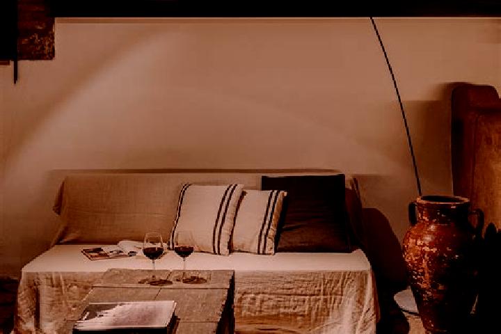 6 escort profiles in Sclafani Bagni, Italy. Browse companions, services, rates and book online. Incall and outcall available.