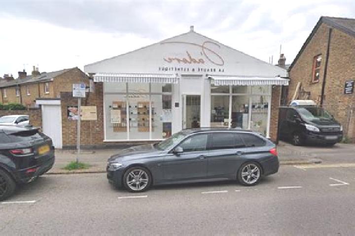 6 escort profiles in West Molesey, United Kingdom. Browse companions, services, rates and book online. Incall and outcall available.