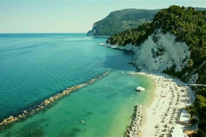 7 escort profiles in Agugliano, Italy. Browse companions, services, rates and book online. Incall and outcall available.