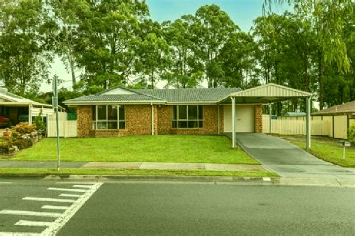 7 escort profiles in Bray Park, Australia. Browse companions, services, rates and book online. Incall and outcall available.