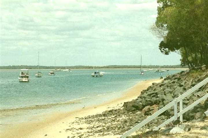 7 escort profiles in Burrum Heads, Australia. Browse companions, services, rates and book online. Incall and outcall available.