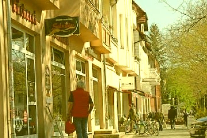 7 escort profiles in Eichwalde, Germany. Browse companions, services, rates and book online. Incall and outcall available.