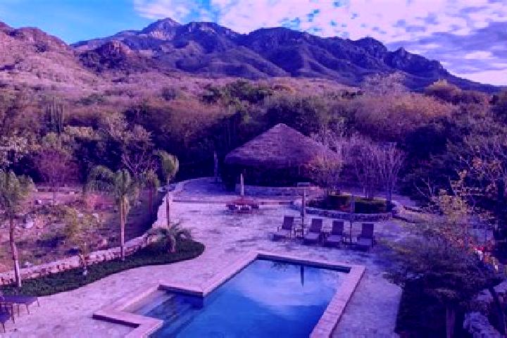 7 escort profiles in El Pedregal, Mexico. Browse companions, services, rates and book online. Incall and outcall available.