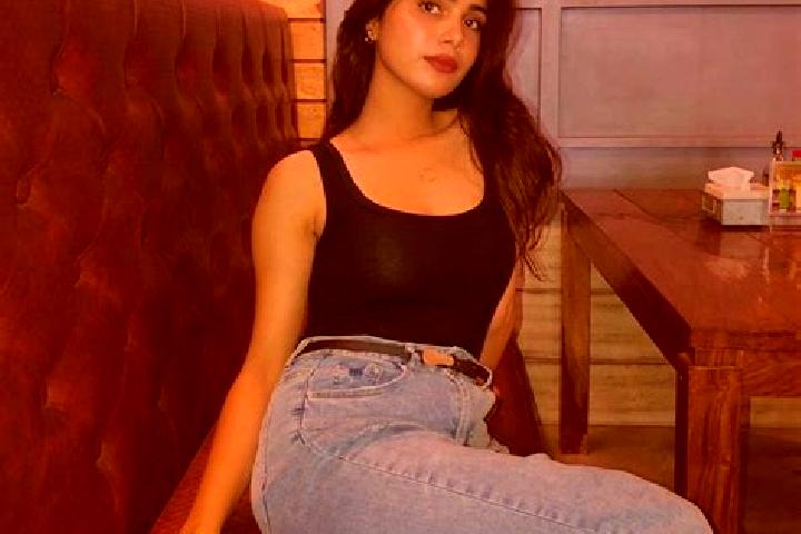 7 escort profiles in Fatehgarh, India. Browse companions, services, rates and book online. Incall and outcall available.