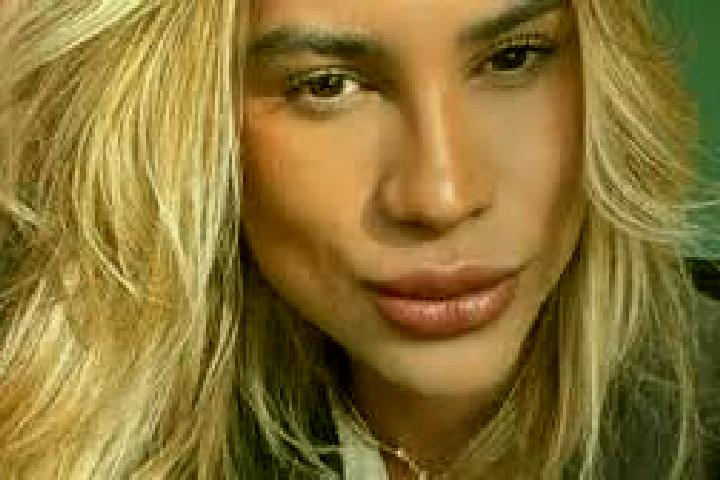7 escort profiles in Floriano, Brazil. Browse companions, services, rates and book online. Incall and outcall available.