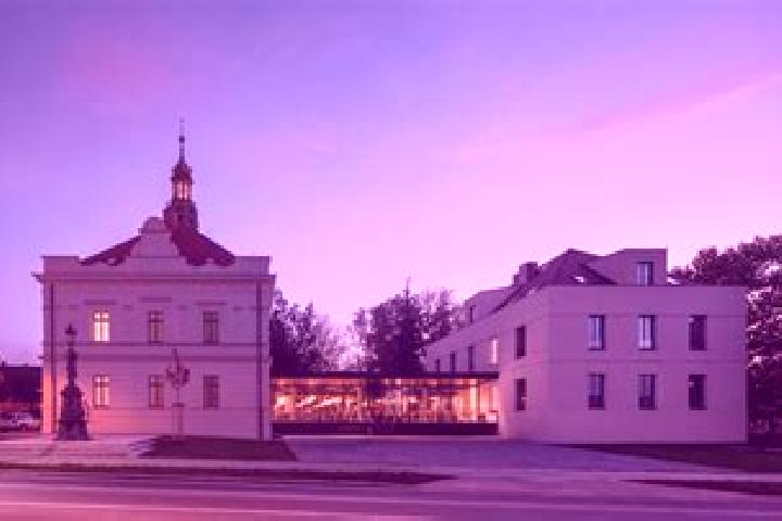 7 escort profiles in Nehvizdy, Czech Republic. Browse companions, services, rates and book online. Incall and outcall available.