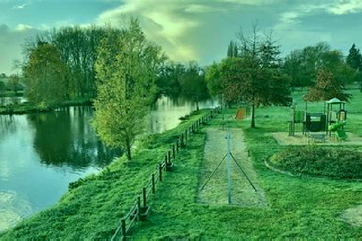 7 escort profiles in Noyen-sur-Sarthe, France. Browse companions, services, rates and book online. Incall and outcall available.