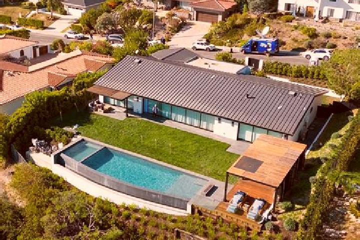 7 escort profiles in Pacific Palisades, United States. Browse companions, services, rates and book online. Incall and outcall available.