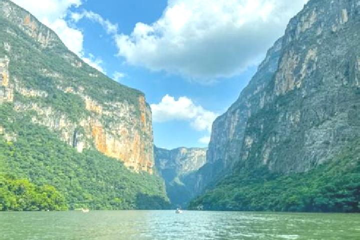 7 escort profiles in Raudales Malpaso, Mexico. Browse companions, services, rates and book online. Incall and outcall available.